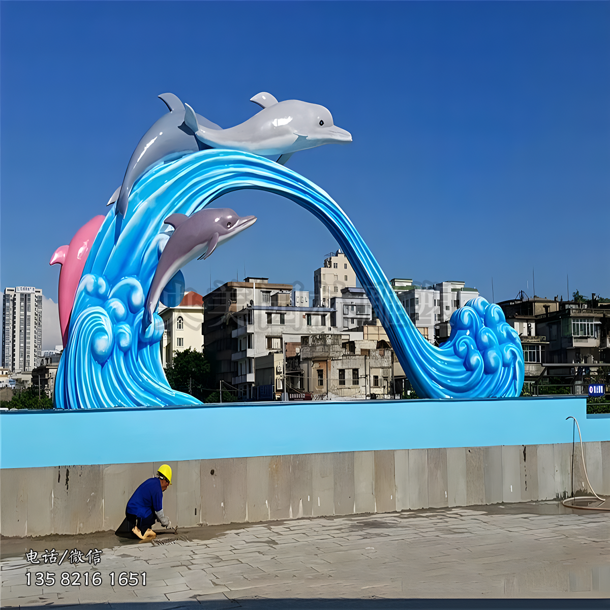 沖浪海豚玻璃鋼景觀大門(mén)造型雕塑
