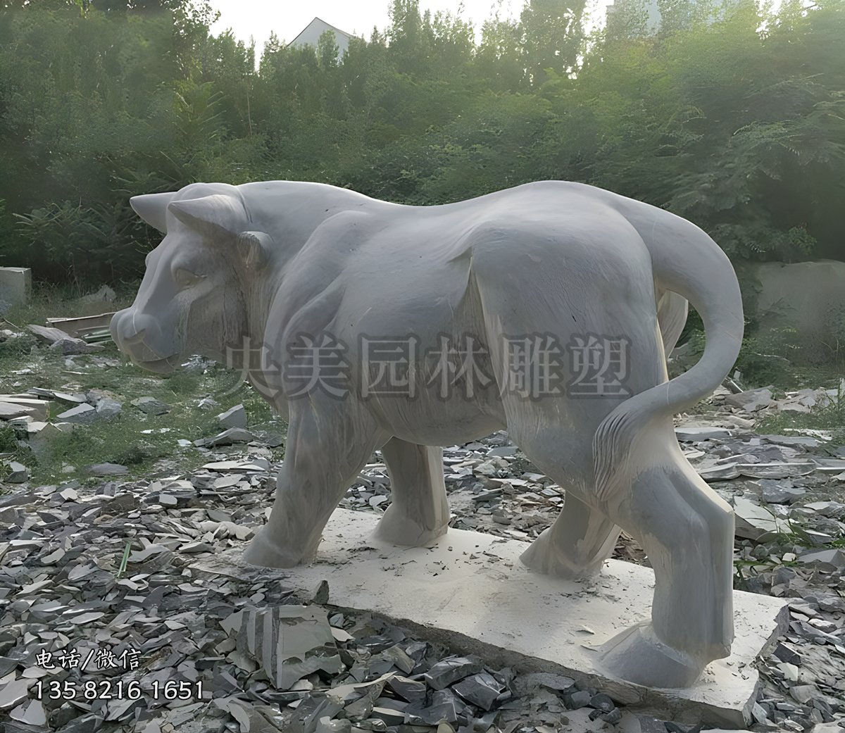 青石雕刻牛雕塑