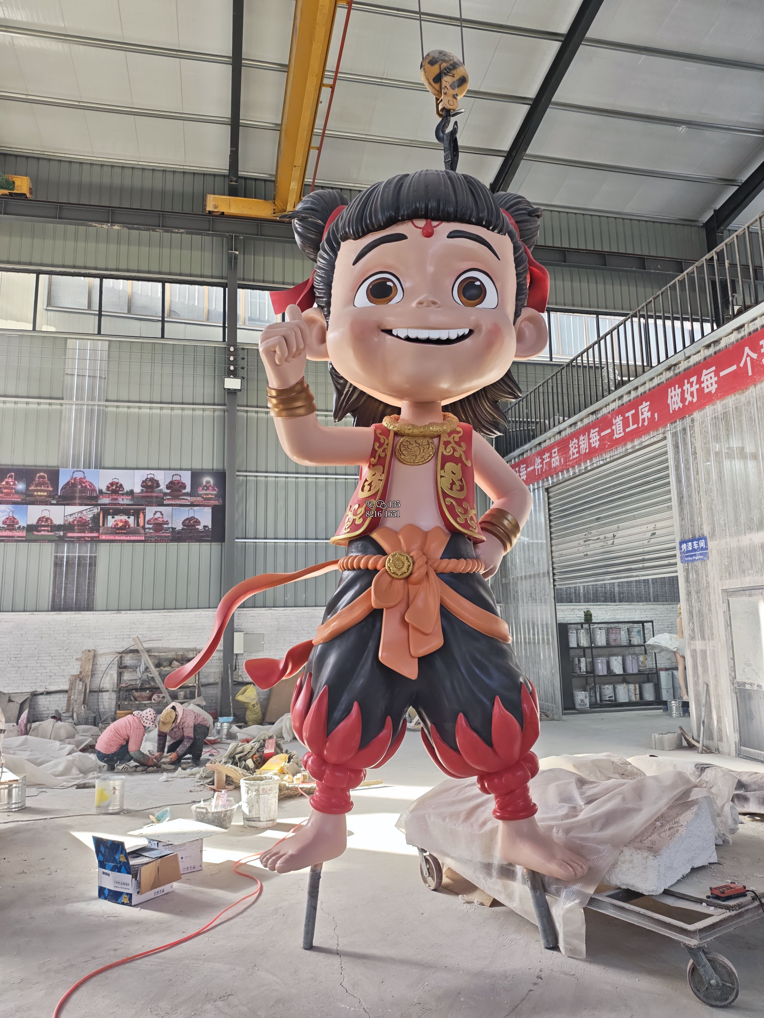 4米站姿哪吒玻璃鋼雕塑